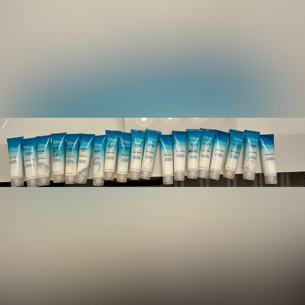 Lot of 19 new Disney resorts h20 sea salt body lotions